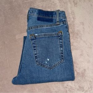 Abercrombie the ‘90s slim straight ultra high rise ripped jean size 26 /2R